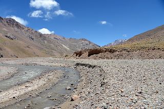 08 The Trail Once Again Is Beside The Vacas River Between Pampa de Lenas And Casa de Piedra On The Trek To Aconcagua Plaza Argentina Base Camp